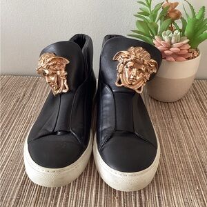 Versace Medusa Gold Head Large Black Leather High Top Sneaker Shoes 38.5 |  8.5